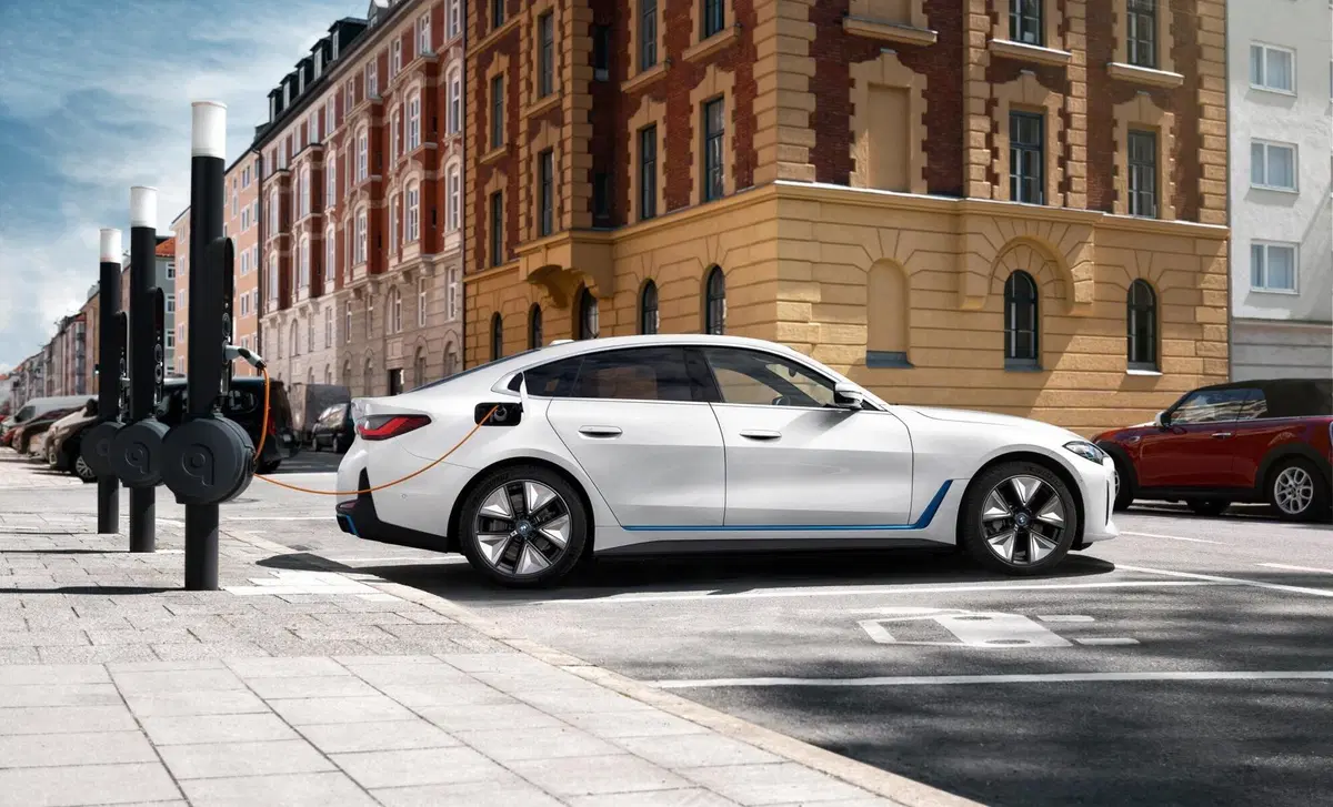 BMW i4 i4 edrive35 Sport (20)