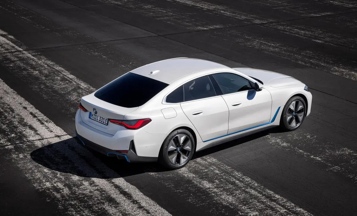 BMW i4 i4 edrive35 Sport (27)
