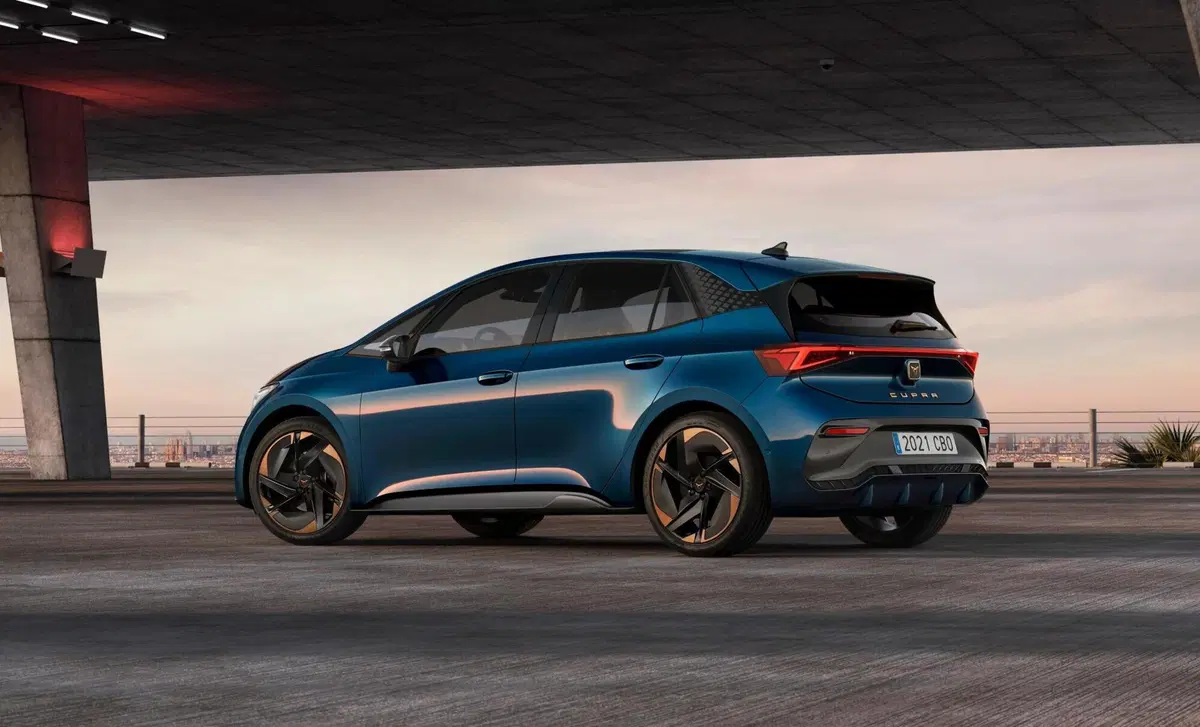 Cupra Born Born e-Boost 58kWh 231CV (4)