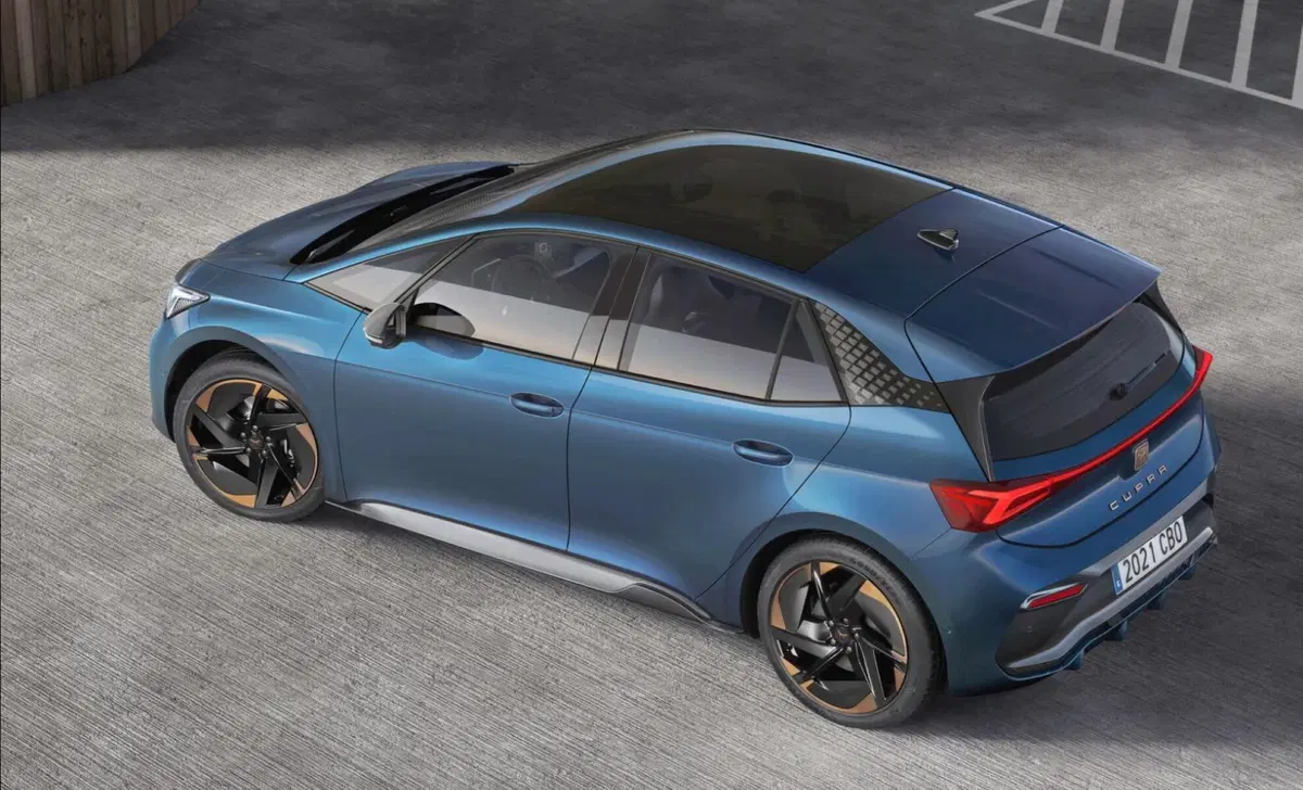 Cupra Born Born e-Boost 58kWh 231CV (9)