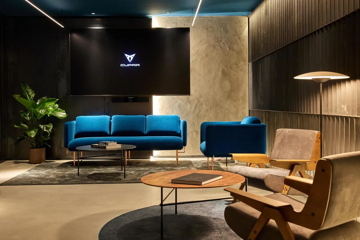 Nasce in Corso Como il Cupra Garage Milano (9)