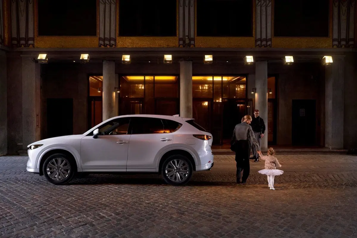 Mazda CX-5 debutta la versione restyling del 2022 (11)