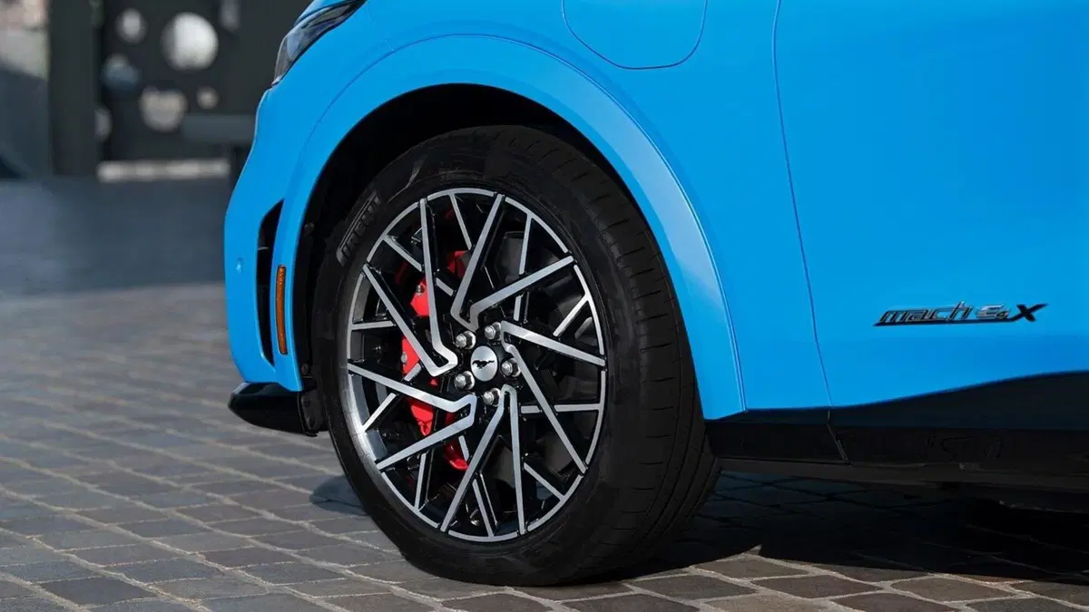 Mustang Mach-E GT, partono gli ordini online (14)