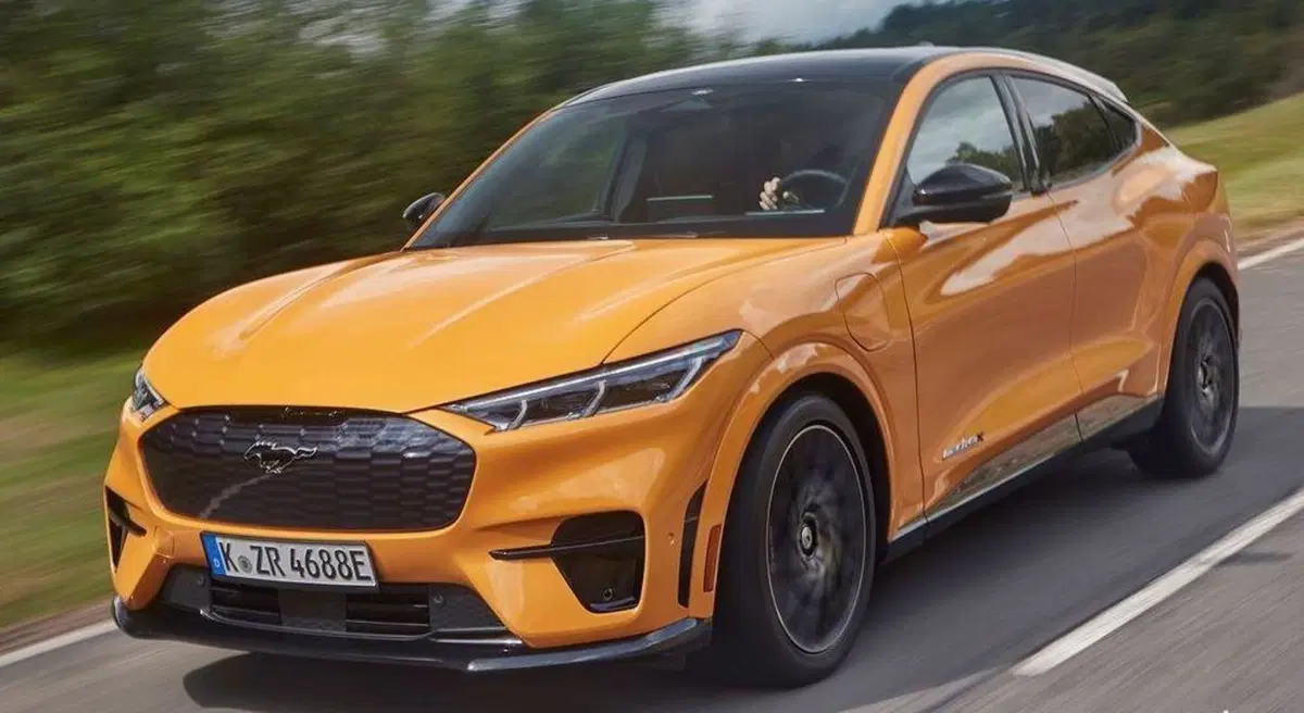 Mustang Mach-E GT, partono gli ordini online (2)