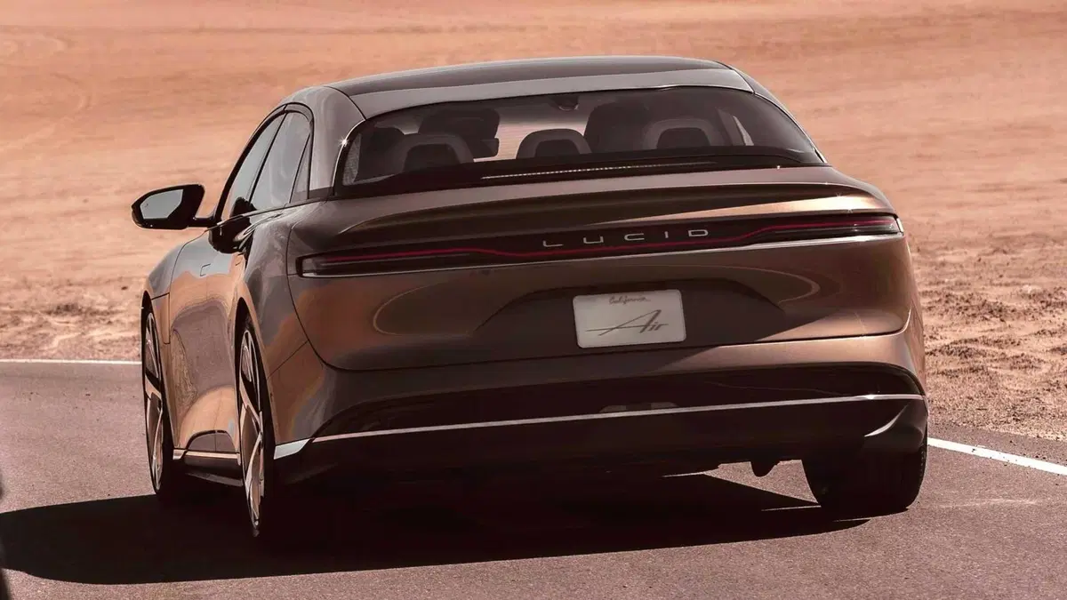 La rivale della Model S arriva dagli USA (6)