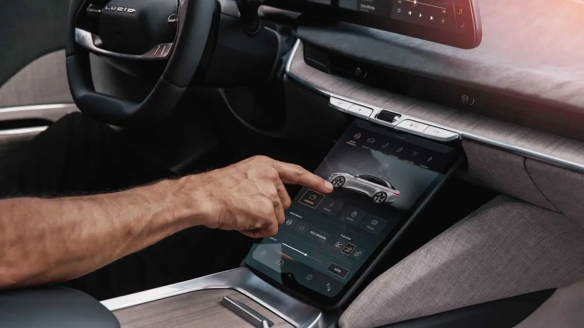 La rivale della Model S arriva dagli USA (13)