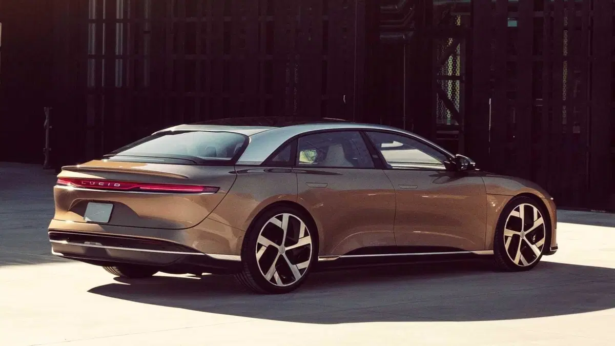 La rivale della Model S arriva dagli USA (5)
