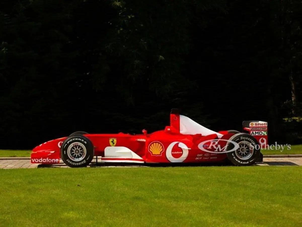 Una Ferrari F2003-GA in vendita a Londra  (4)