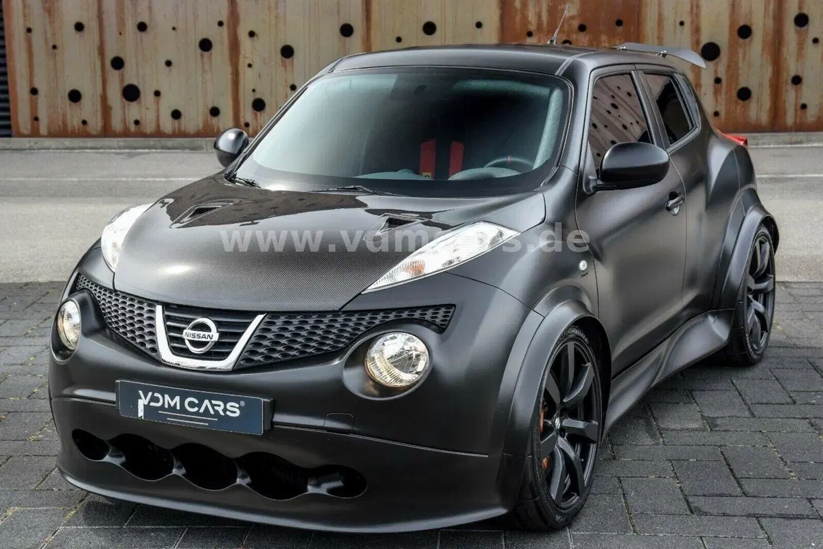 Nissan Juke-R700, l'unico esemplare disponibile del mostro da 700 CV &egrave; in vendita
