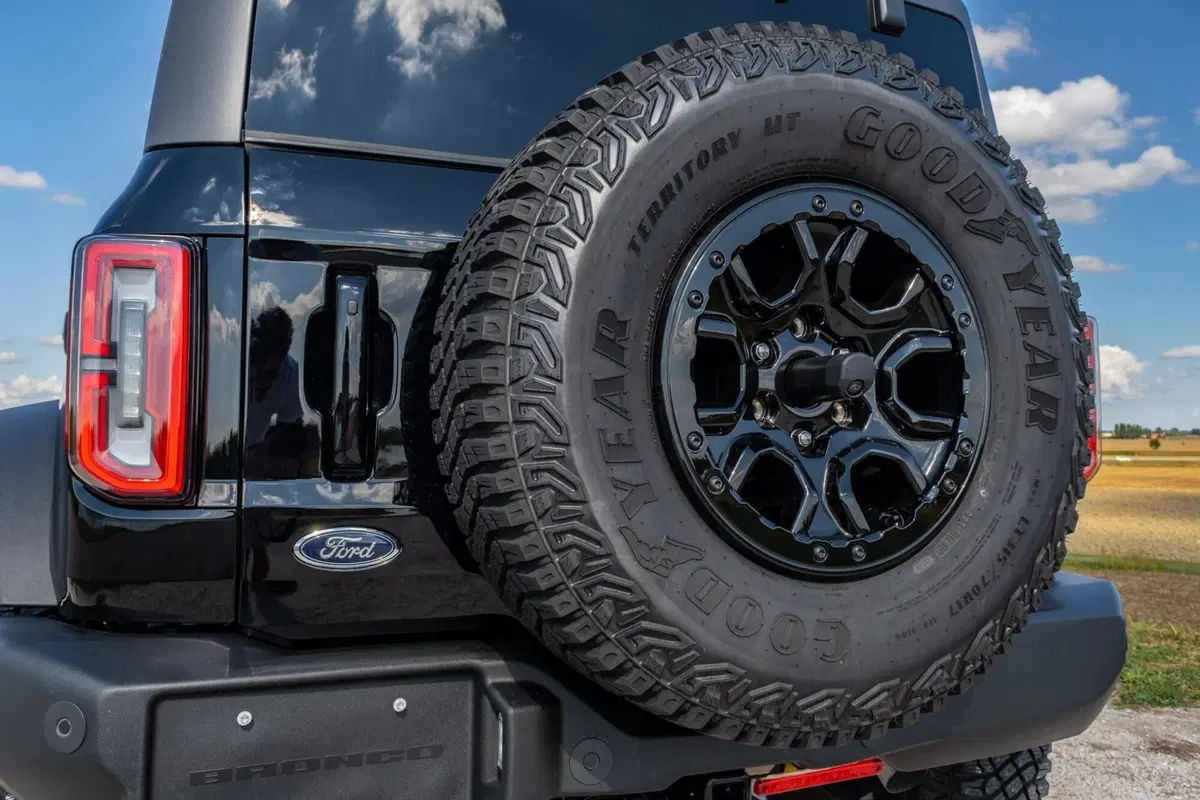 Ford Bronco approda finalmente in Italia (13)