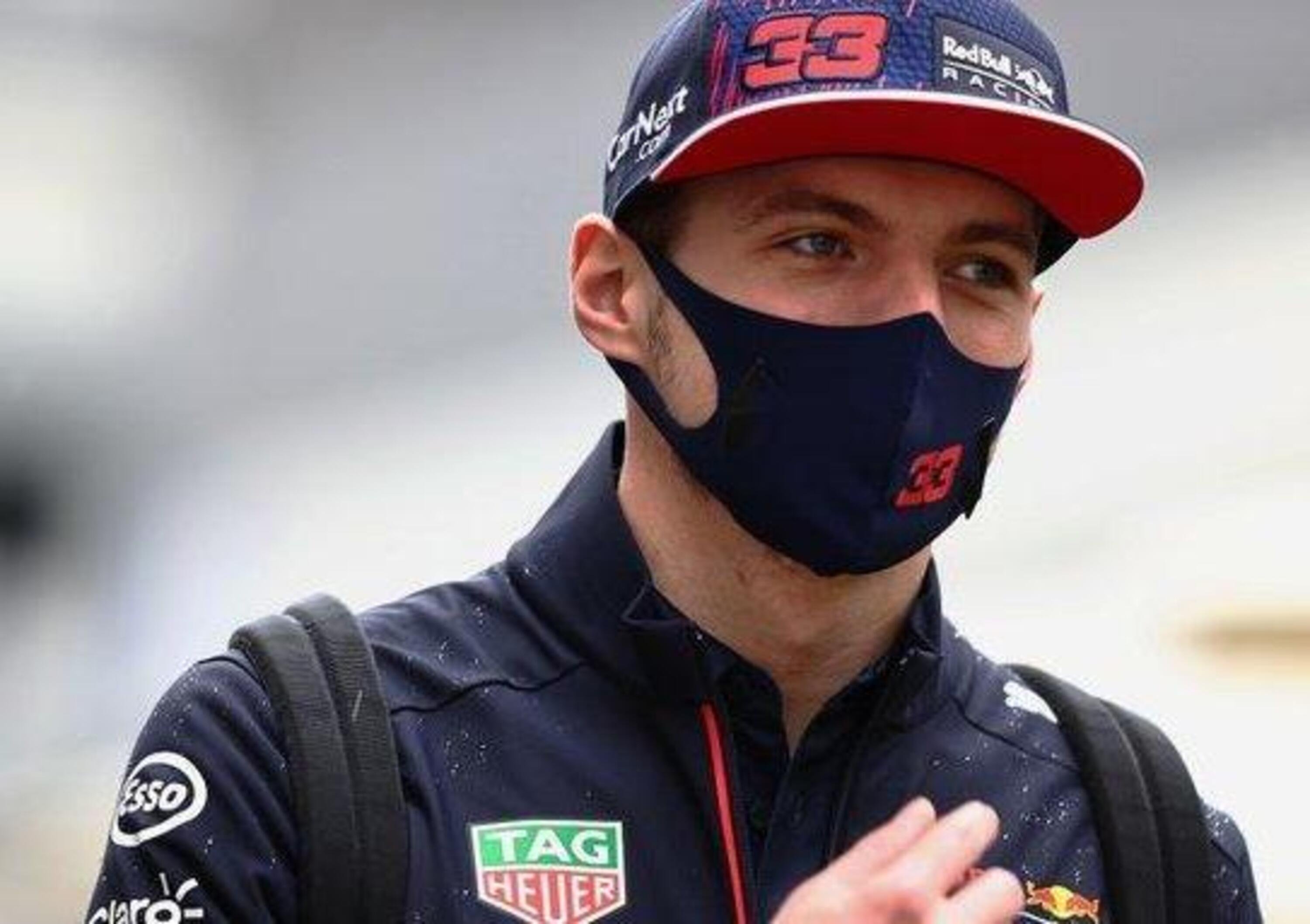 F1, Verstappen: &quot;Non dormo la notte perch&eacute; sento la pressione di Hamilton&quot;