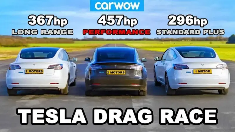 Sparo teslaro: 3 Model 3 si buttano a contatto aperto verso il traguardo