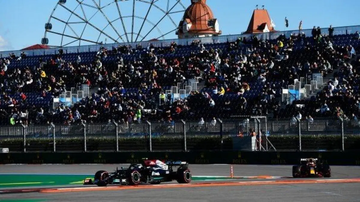 F1, GP Russia 2021: 100° vittoria per Hamilton (4)