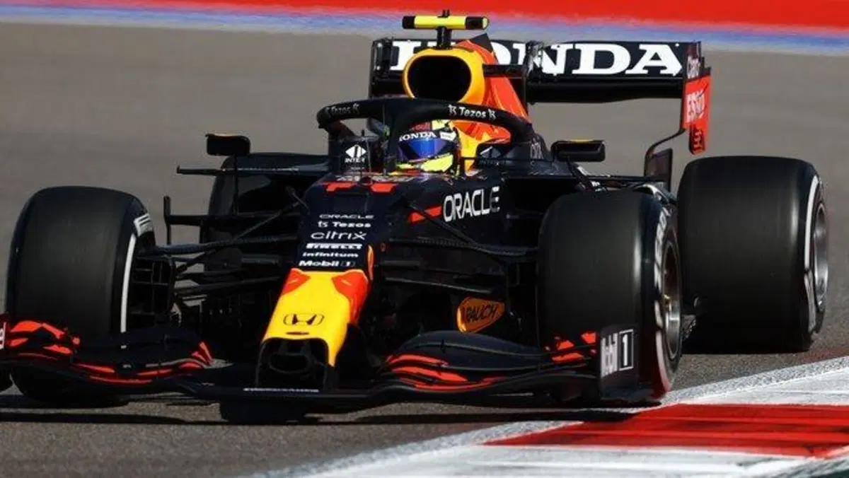 F1, GP Russia 2021: 100° vittoria per Hamilton (7)