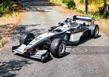 F1, la McLaren MP4-17 di Kimi Raikkonen venduta all'asta per quasi due milioni di euro