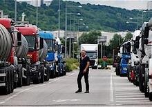 Mancano i camionisti, la Gran Bretagna concede 10mila visti a lavoratori stranieri
