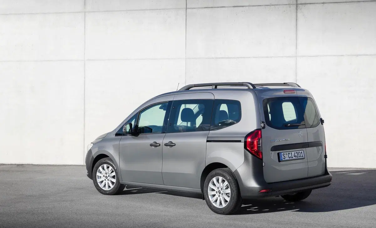 Mercedes-Benz Citan (2021-->>) (2)
