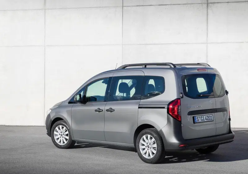 Mercedes-Benz Citan (2021-->>) (2)