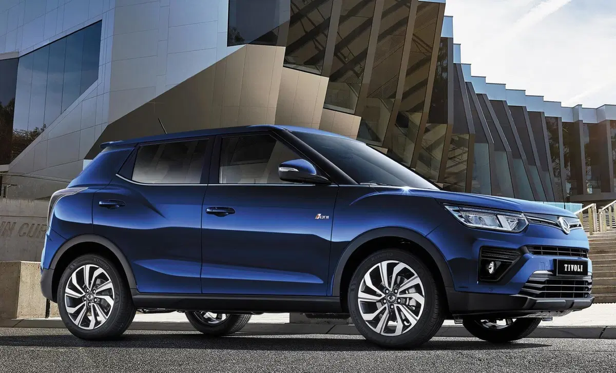 Ssangyong Tivoli 1.6d 2WD I lov It (6)