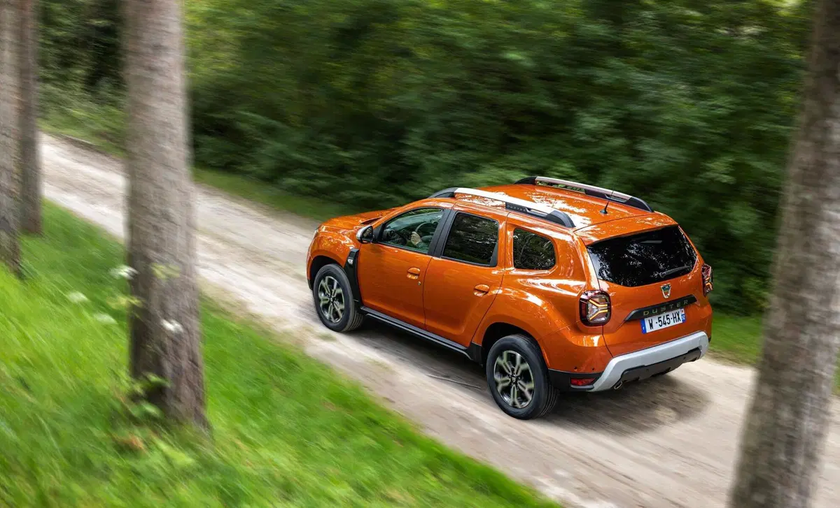 Dacia Duster 1.0 TCe 100 CV 4x2 Techroad (17)
