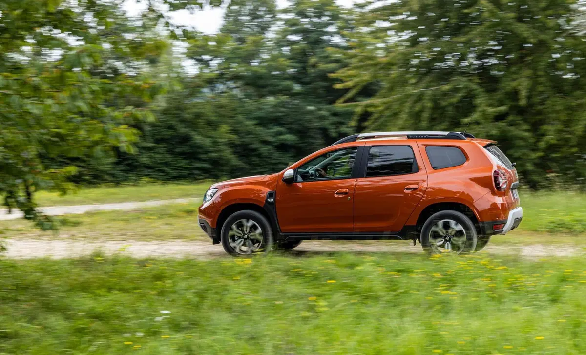Dacia Duster 1.0 TCe 100 CV 4x2 Techroad (20)
