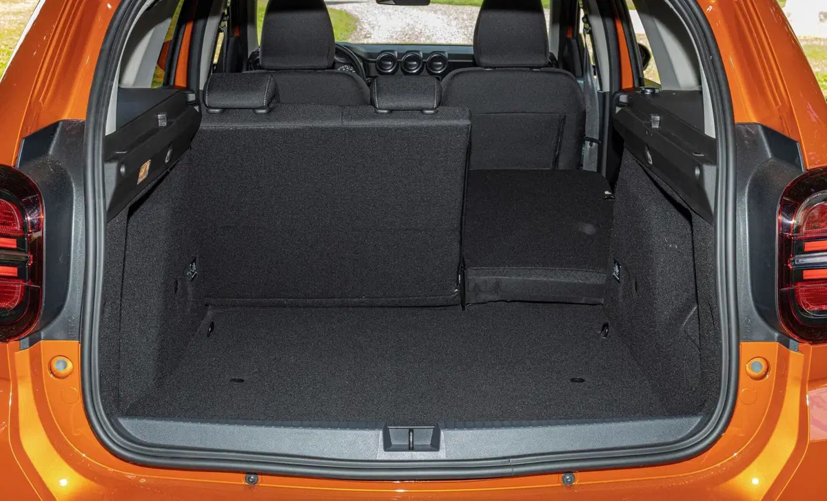 Dacia Duster 1.0 TCe 100 CV 4x2 Techroad (24)