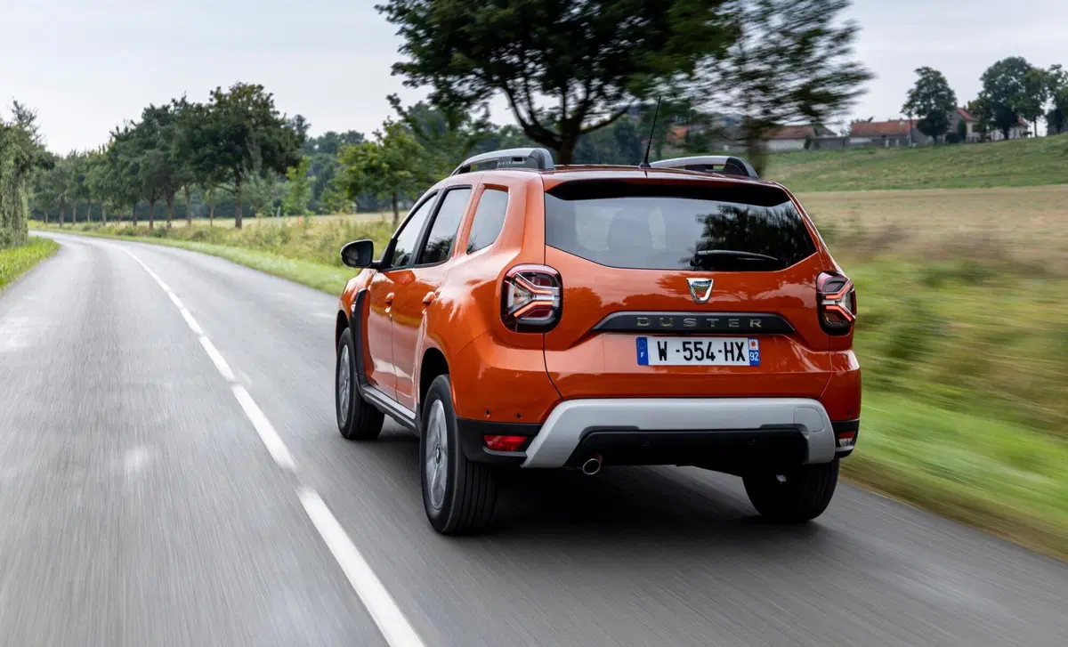 Dacia Duster 1.0 TCe 100 CV 4x2 Techroad (14)