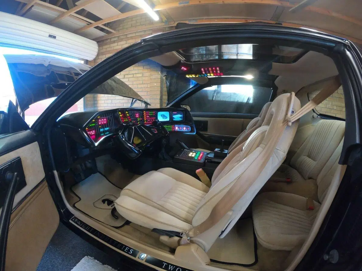 In vendita la Kitt di Supercar  (8)