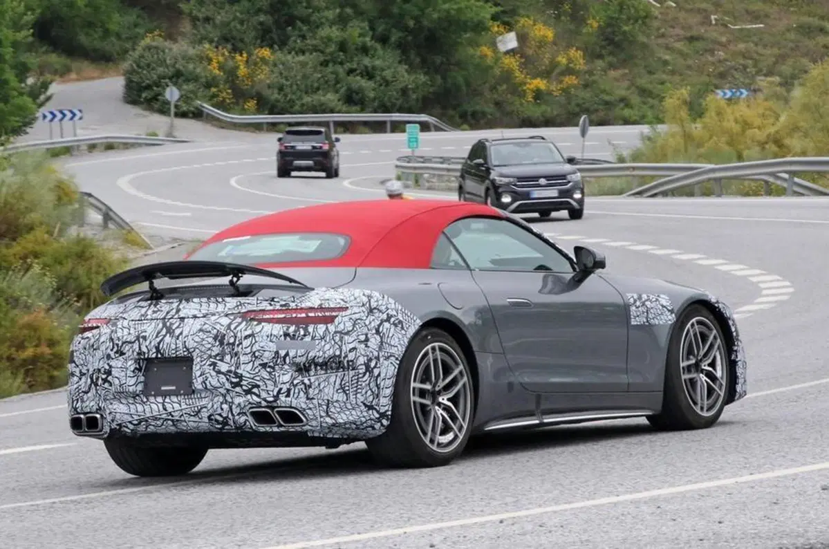 Mercedes SL 2022, le prime immagini (3)