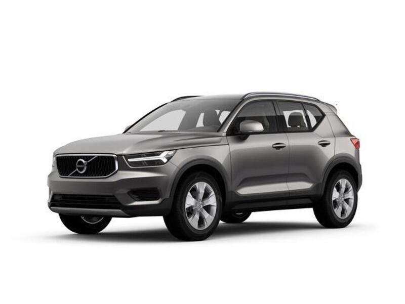 Volvo XC40 T2 Momentum Pro 