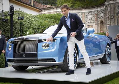 Com'è davvero l'auto più ricca del mondo, Rolls Boat-Tail? Le sorprese toccandola dal vivo