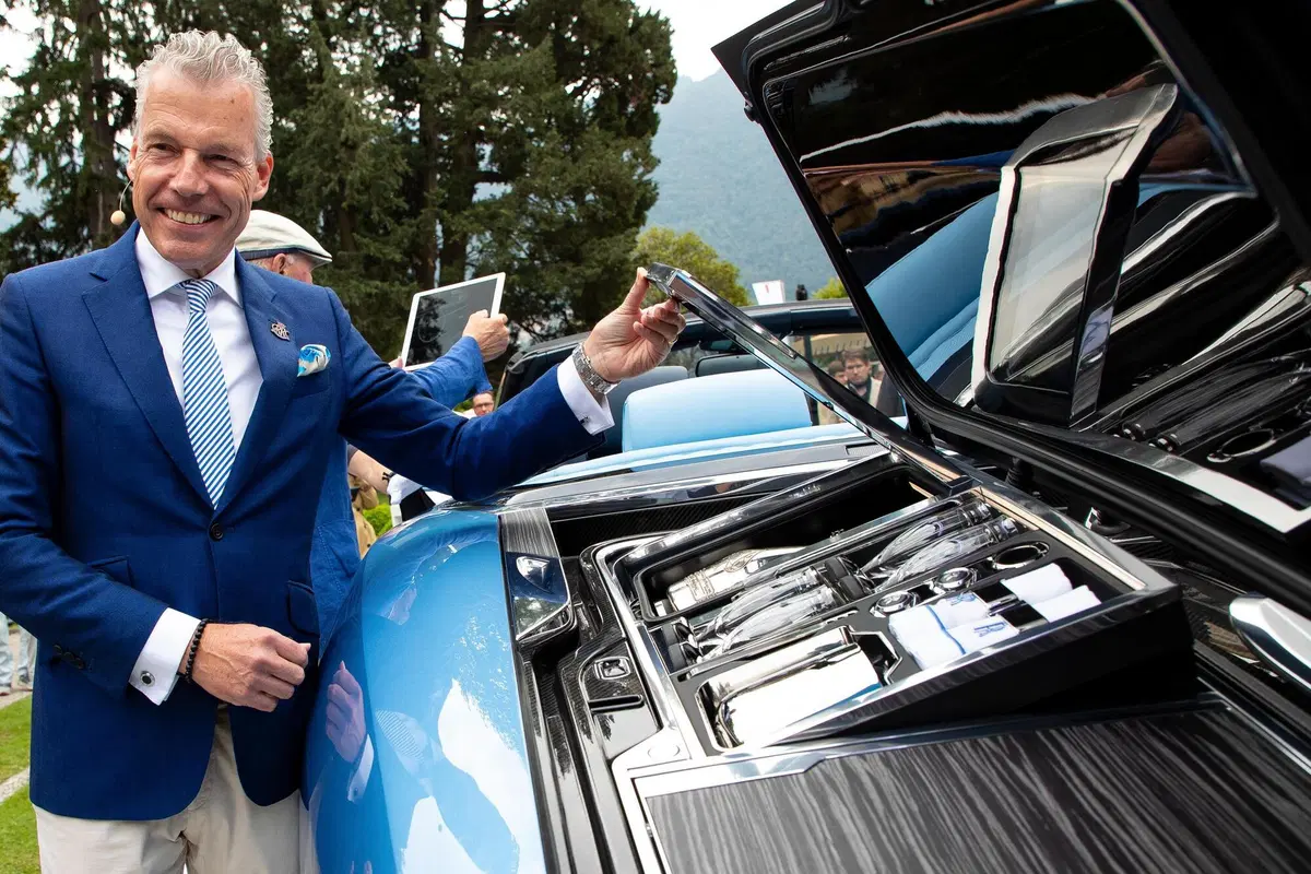 Com'è davvero l'auto più ricca del mondo, Rolls Boat-Tail? Le sorprese toccandola dal vivo (13)