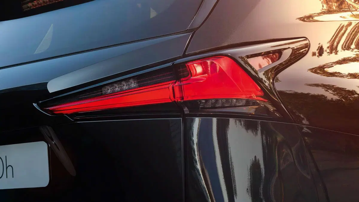 Lexus NX (2021-->>) (10)