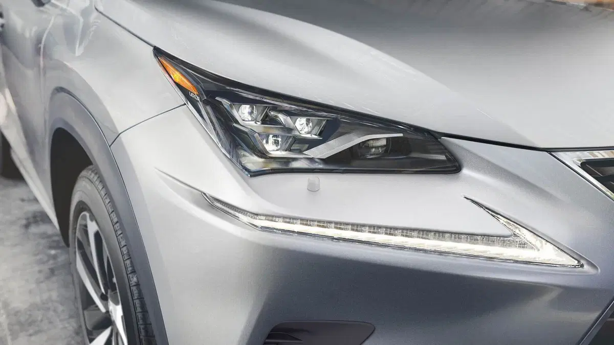 Lexus NX (2021-->>) (12)