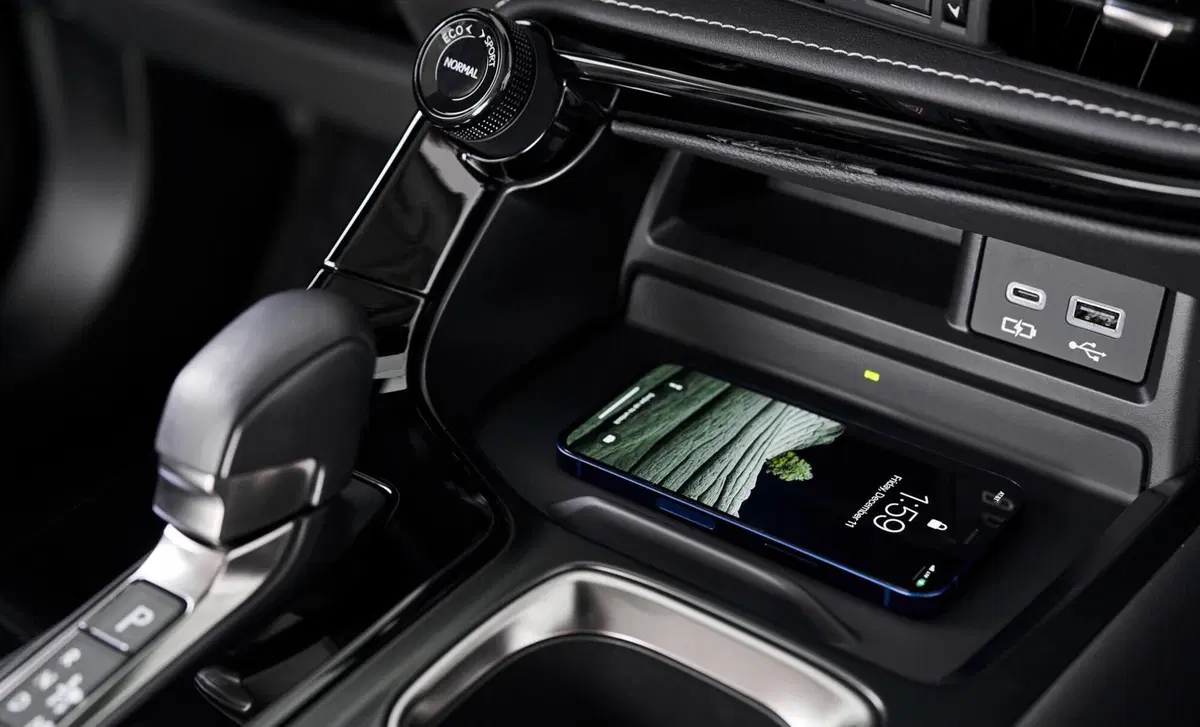 Lexus NX (2021-->>) (19)