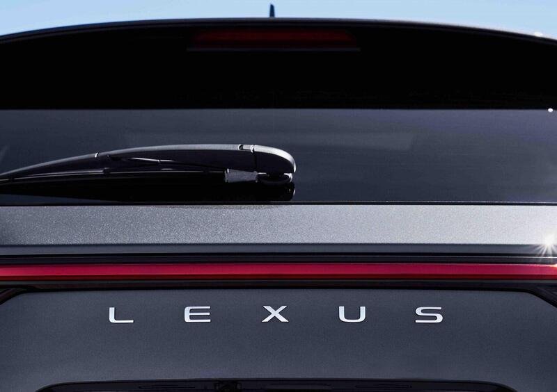 Lexus NX (2021->>) (28)
