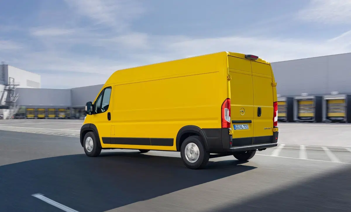 Opel Movano Furgone (2021-->>) (4)