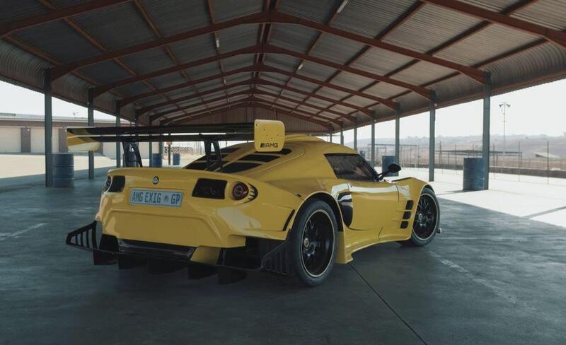 La Lotus Exige (omologata) con un V8 AMG &egrave; un capolavoro da 650 CV