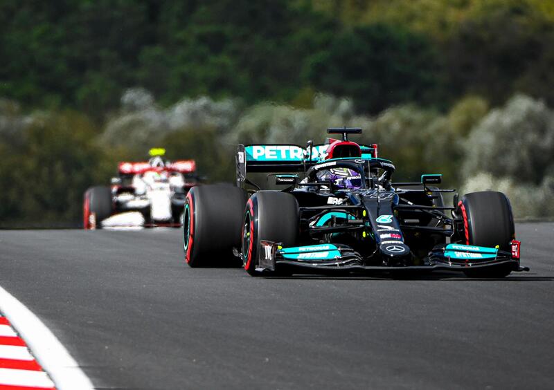 F1, GP Turchia 2021, FP2: Hamilton al top 