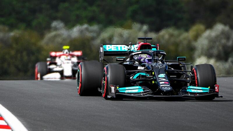 F1, GP Turchia 2021, FP2: Hamilton al top 