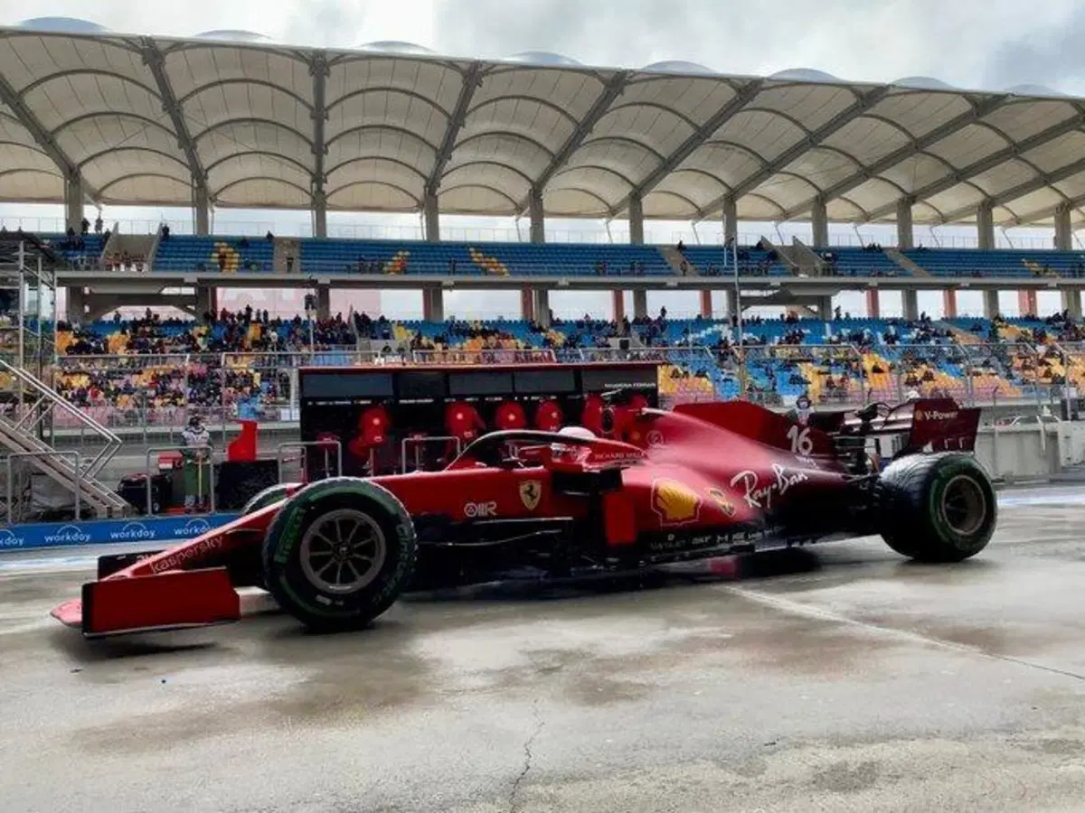 F1, GP Turchia 2021: pole per Hamilton (16)