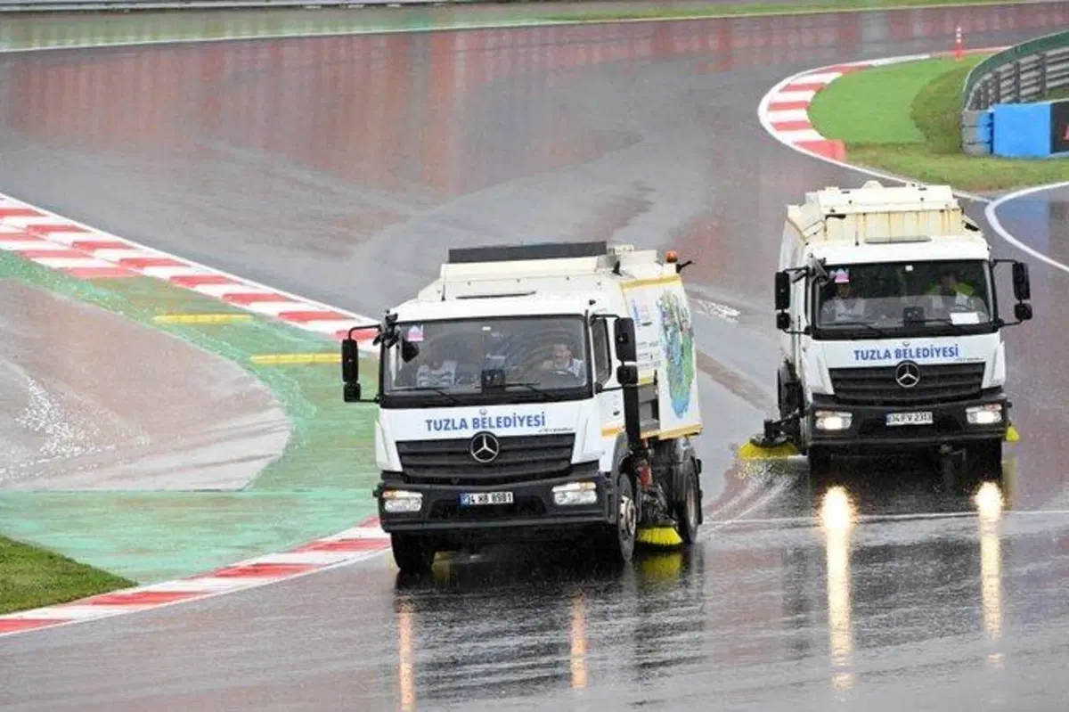 F1, GP Turchia 2021: pole per Hamilton (48)