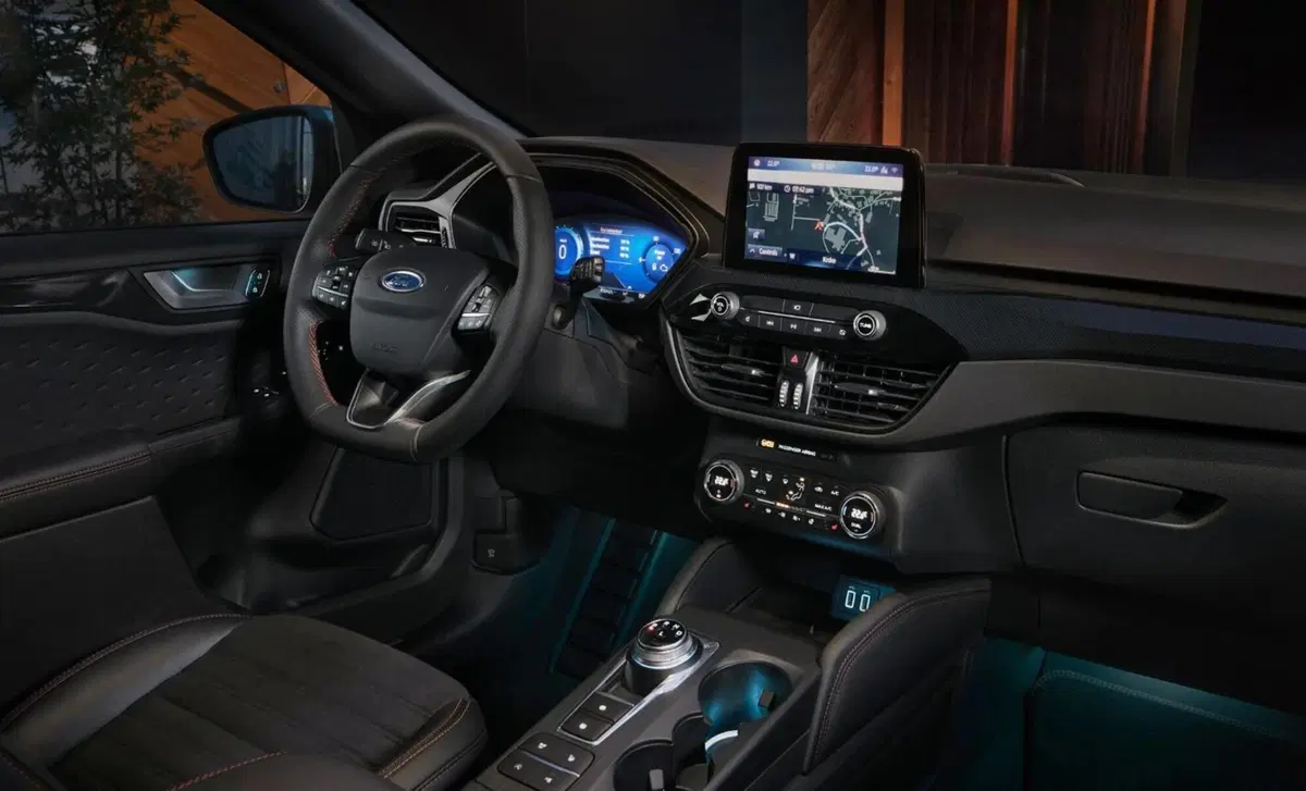 Ford Kuga 2.0 EcoBlue 190 CV aut. AWD ST-Line X (37)