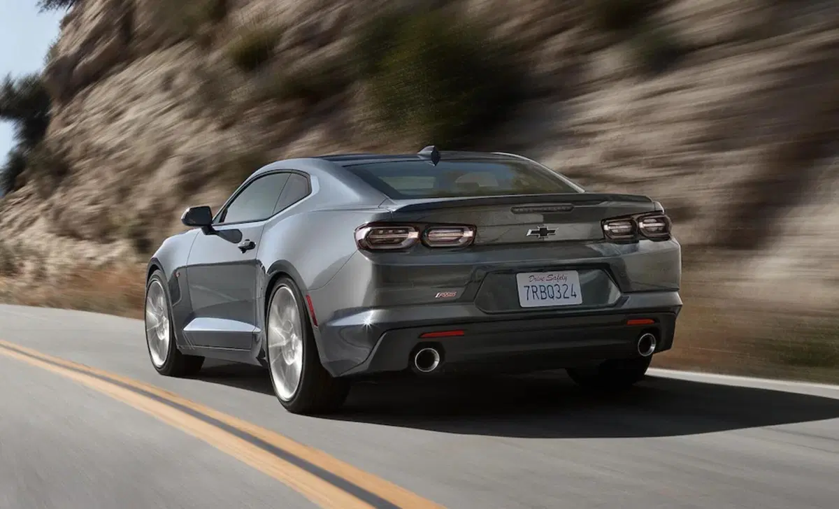 Chevrolet Camaro Coupé Turbo Coupé Sport (4)