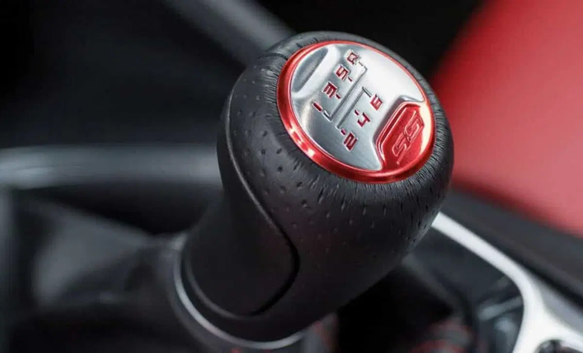 Chevrolet Camaro Cabrio (2016-->>) (9)