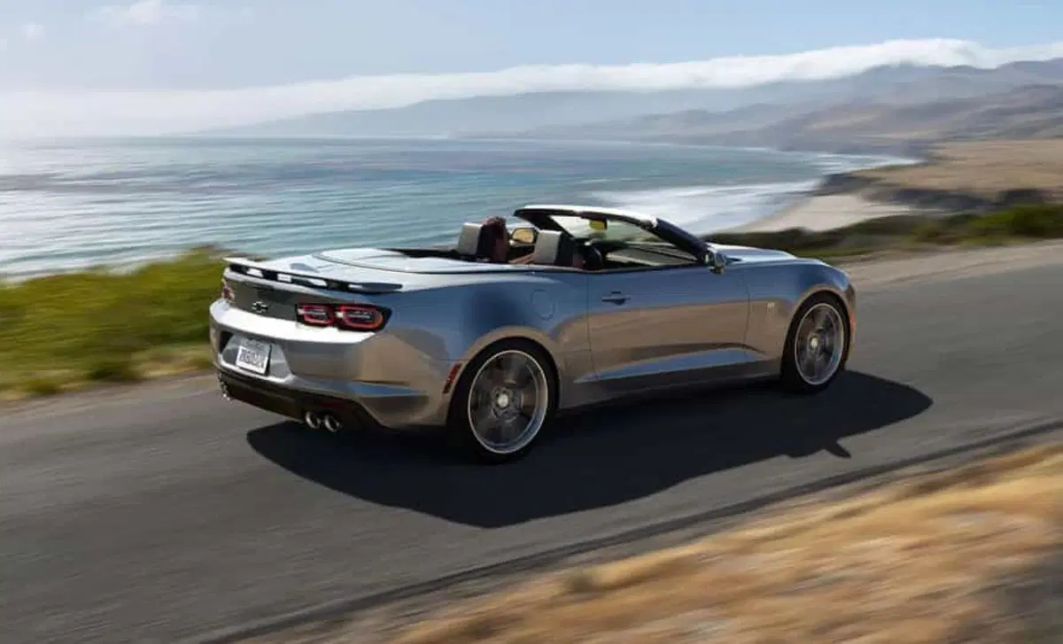 Chevrolet Camaro Cabrio (2016-->>) (2)