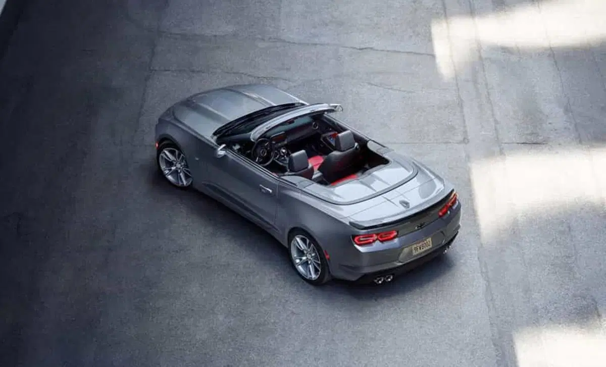 Chevrolet Camaro Cabrio (2016-->>) (3)