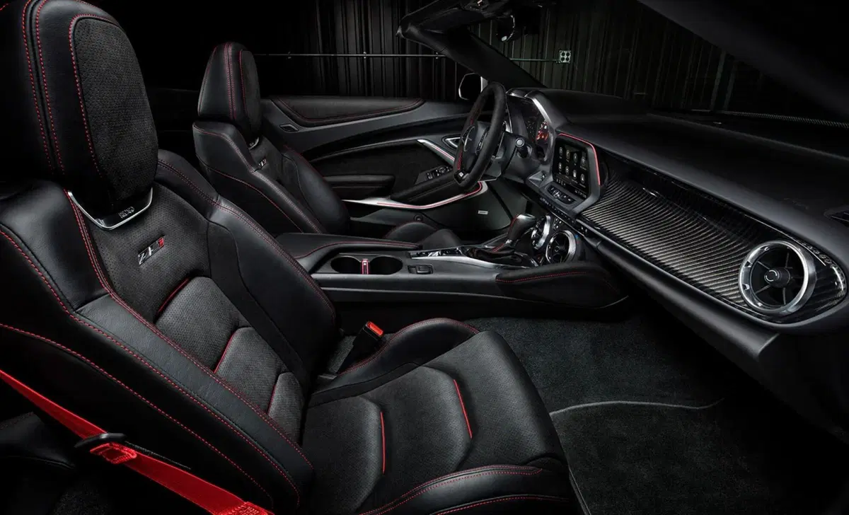 Chevrolet Camaro Cabrio (2016-->>) (4)
