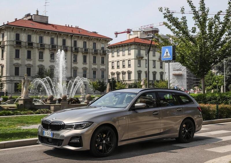 BMW Serie 3 Touring (2019->>) (31)