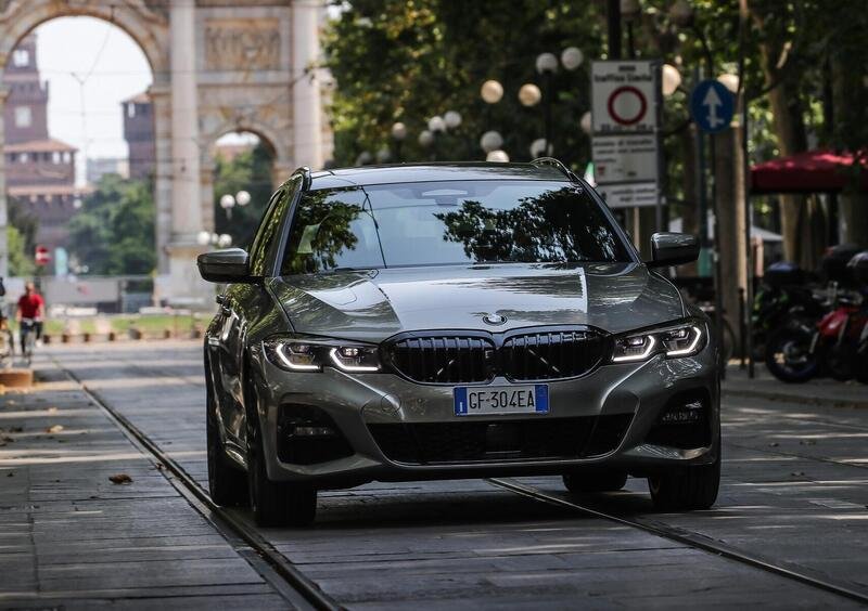 BMW Serie 3 Touring (2019->>) (24)